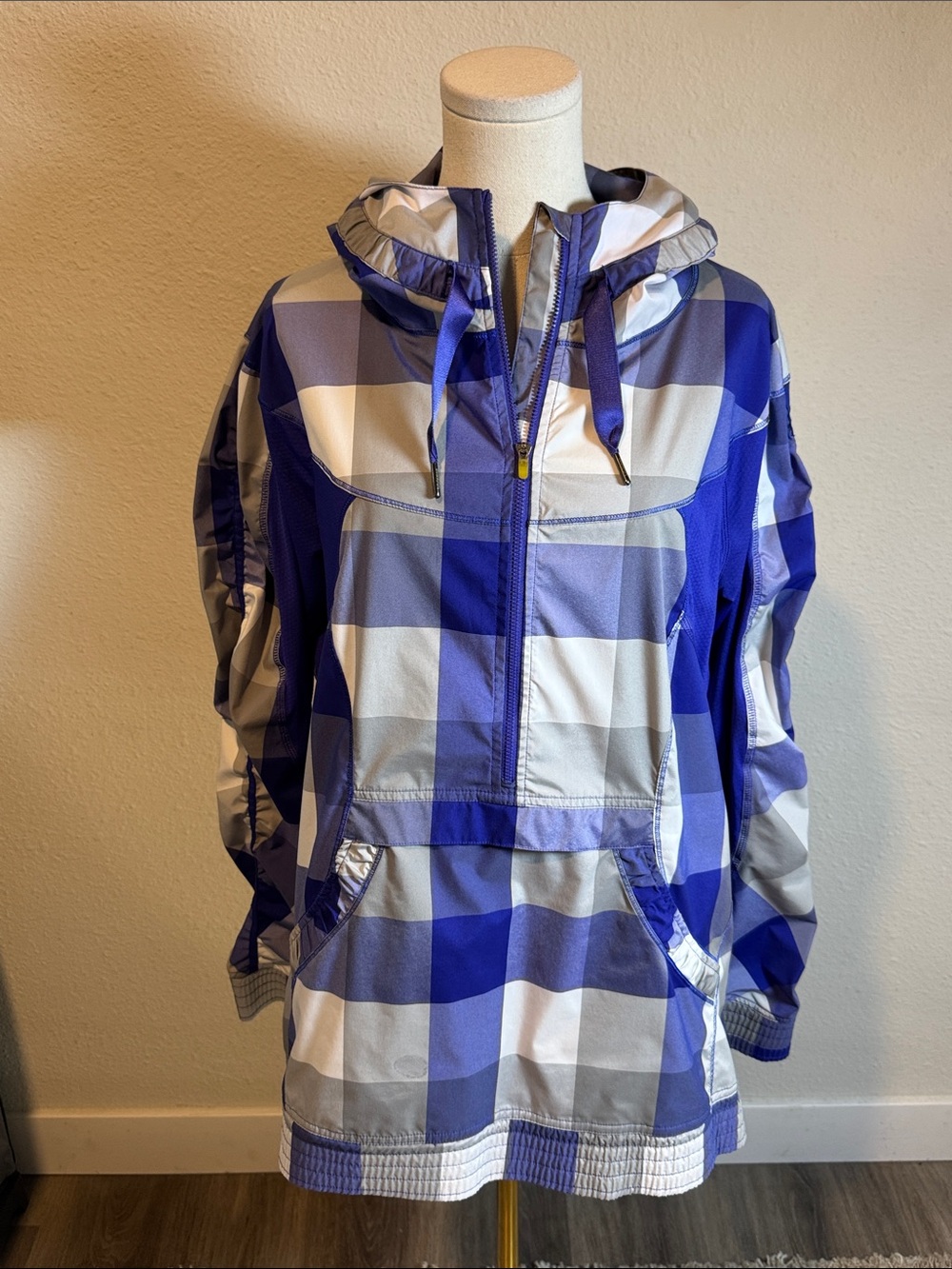 Lululemon Plaid Quarter Zip Lightweight Hooded Jacket size 12